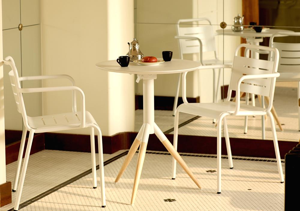 round table modern design